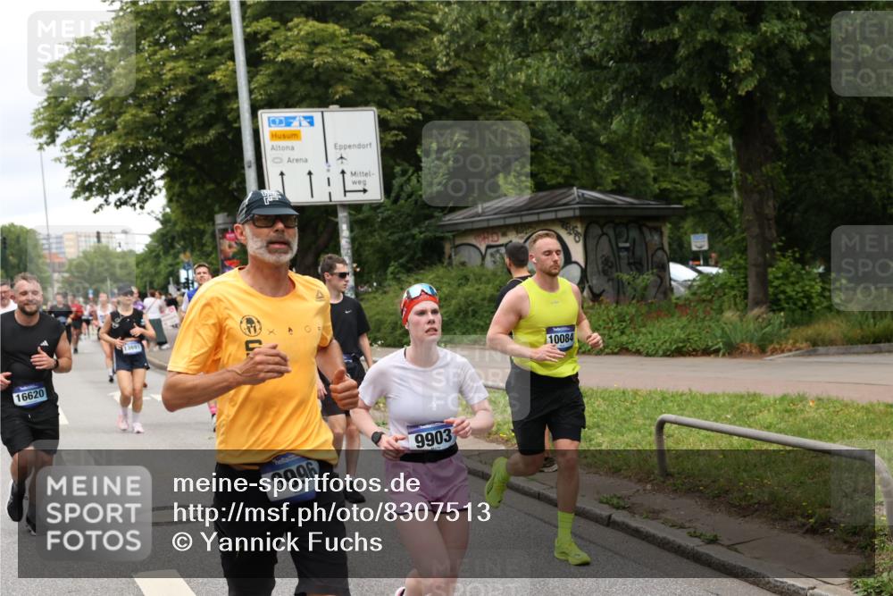 29.06.2025 - hella hamburg halbmarathon Yannick Fuchs http://msf.ph/oto/8307513 29.06.2025 10:50:26 20KM 1583, 1877, 1955, 2083, 2378, 2741, 3413, 4152, 4594, 4813, 5418, 5492, 5570, 5744, 7037, 7547, 8542, 8652, 8669, 8968, 8996, 9246, 9622, 9884, 9903, 9907, 10084, 10093, 10665, 11870, 12348, 12590, 12712, 13394, 13691, 13750, 14408, 14588, 14678, 14867, 15097, 15407, 15431, 15695, 16008, 16009, 16121, 16620, 16634, 16679, 17268, 17660, 17993, 18117, 18719, 18867, 18899, 19091 meine-sportfotos.de