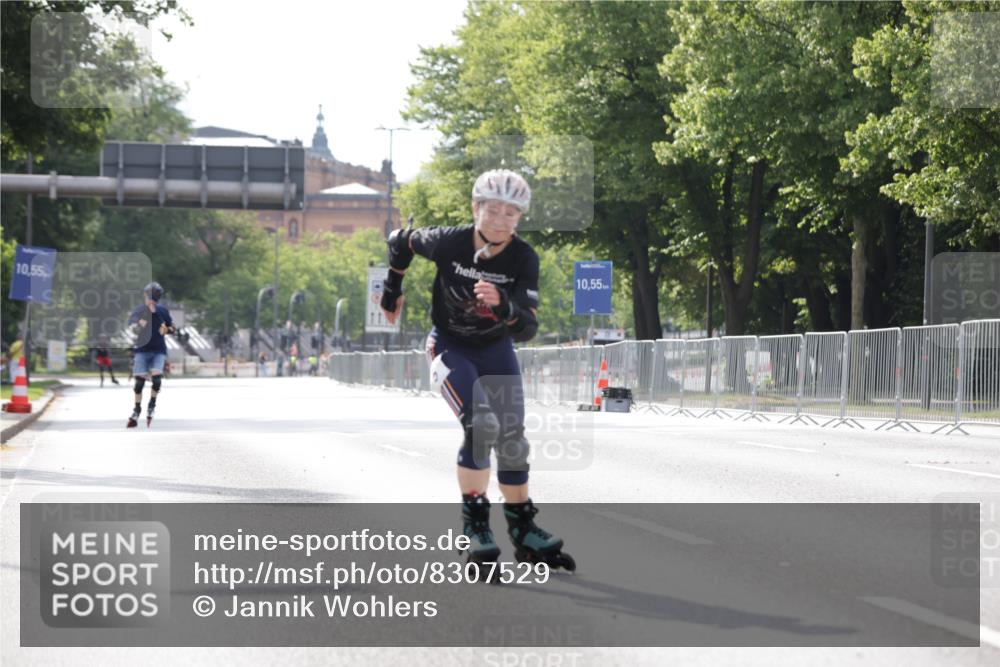 29.06.2025 - hella hamburg halbmarathon Jannik Wohlers http://msf.ph/oto/8307529 29.06.2025 08:57:50 Lombardsbrücke  meine-sportfotos.de