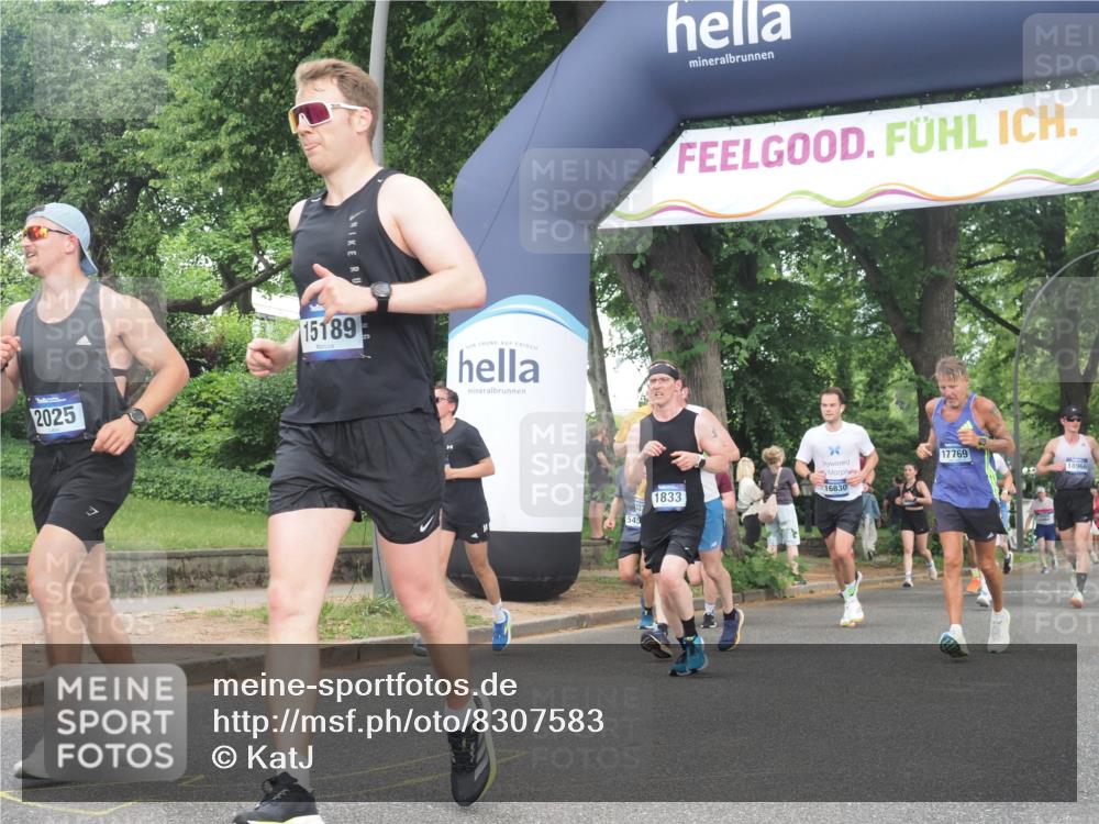 29.06.2025 - hella hamburg halbmarathon KatJ http://msf.ph/oto/8307583 29.06.2025 10:44:11 Zwischen KM18-KM19 1715, 1719, 1833, 2025, 2488, 3093, 3413, 4467 meine-sportfotos.de
