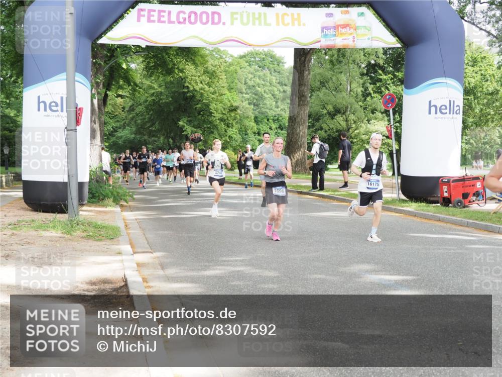 29.06.2025 - hella hamburg halbmarathon MichiJ http://msf.ph/oto/8307592 29.06.2025 10:35:39 Zwischen KM18-KM19 1696, 2864, 3747, 5362, 6168, 12870, 15350, 15478, 15479, 15573, 16175, 18297, 18922 meine-sportfotos.de