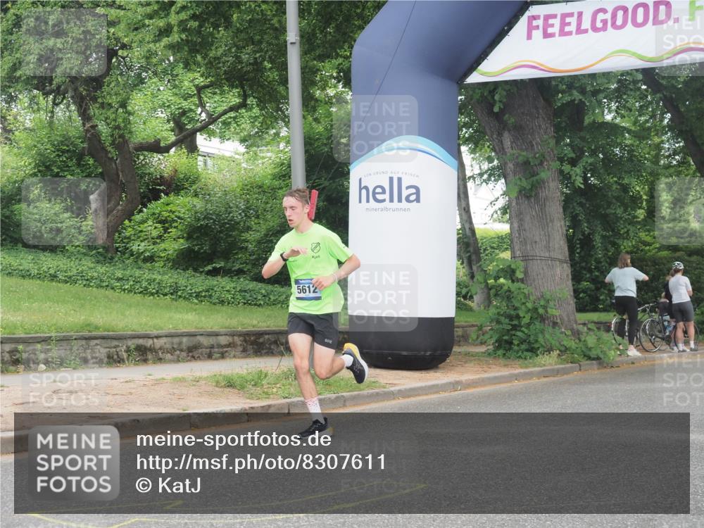 29.06.2025 - hella hamburg halbmarathon KatJ http://msf.ph/oto/8307611 29.06.2025 10:14:49 Zwischen KM18-KM19 5612 meine-sportfotos.de