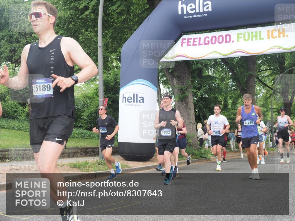 29.06.2025 - hella hamburg halbmarathon KatJ http://msf.ph/oto/8307643 29.06.2025 10:44:11 Zwischen KM18-KM19 1715, 1719, 1833, 2025, 2488, 3093, 3413, 4467 meine-sportfotos.de