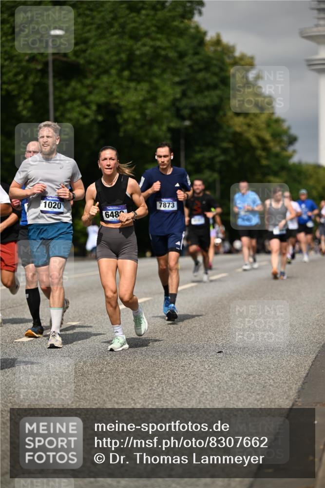 29.06.2025 - hella hamburg halbmarathon Dr. Thomas Lammeyer http://msf.ph/oto/8307662 29.06.2025 10:16:53 Kennedybrücke 1020, 1051, 1328, 2531, 2942, 3360, 4187, 4532, 4554, 5597, 5598, 6489, 7873, 8115, 8398, 8405, 9527, 9705, 10409, 10581 meine-sportfotos.de