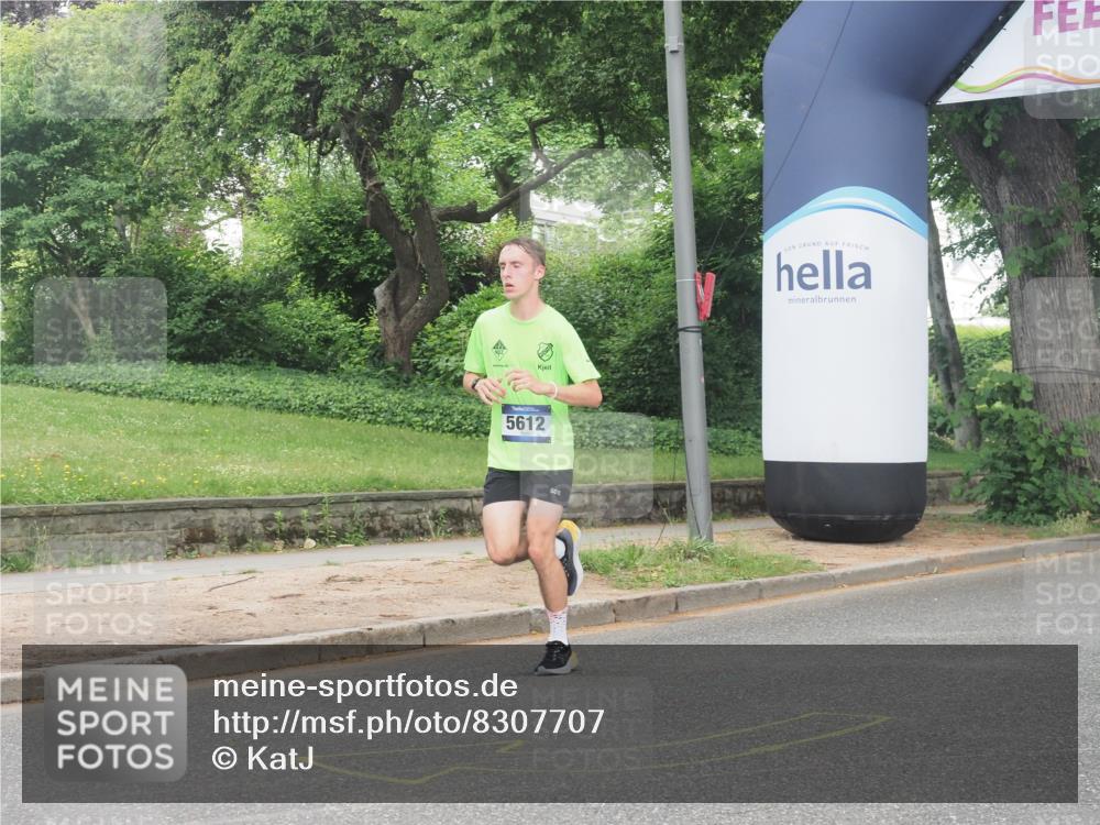 29.06.2025 - hella hamburg halbmarathon KatJ http://msf.ph/oto/8307707 29.06.2025 10:14:49 Zwischen KM18-KM19 5612 meine-sportfotos.de