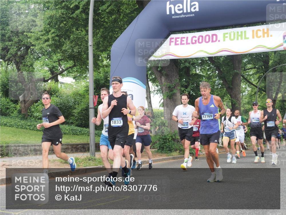 29.06.2025 - hella hamburg halbmarathon KatJ http://msf.ph/oto/8307776 29.06.2025 10:44:12 Zwischen KM18-KM19 1715, 1719, 1833, 2025, 2488, 3093, 3413, 4467, 5458 meine-sportfotos.de