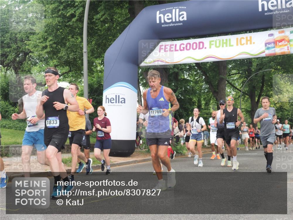 29.06.2025 - hella hamburg halbmarathon KatJ http://msf.ph/oto/8307827 29.06.2025 10:44:12 Zwischen KM18-KM19 1715, 1719, 1833, 2025, 2488, 3093, 3413, 4467, 5458 meine-sportfotos.de