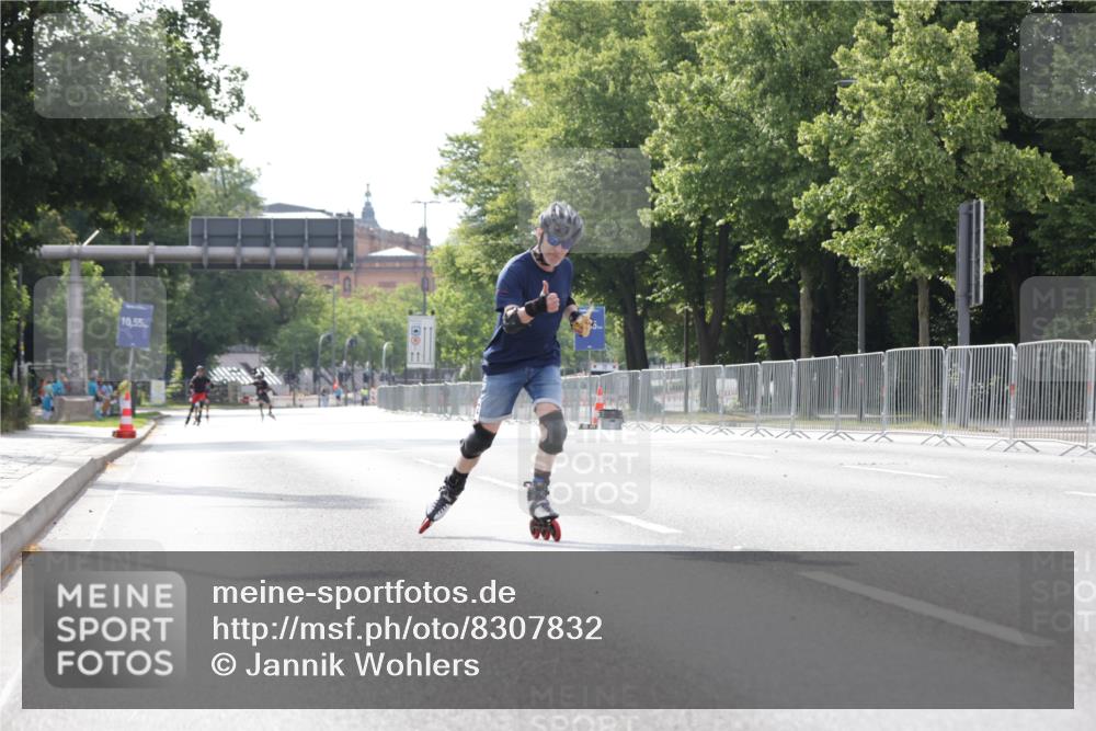 29.06.2025 - hella hamburg halbmarathon Jannik Wohlers http://msf.ph/oto/8307832 29.06.2025 08:57:55 Lombardsbrücke  meine-sportfotos.de