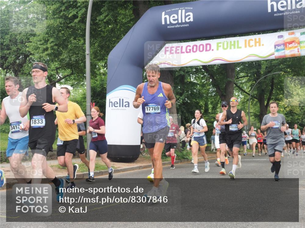 29.06.2025 - hella hamburg halbmarathon KatJ http://msf.ph/oto/8307846 29.06.2025 10:44:12 Zwischen KM18-KM19 1715, 1719, 1833, 2025, 2488, 3093, 3413, 4467, 5458 meine-sportfotos.de