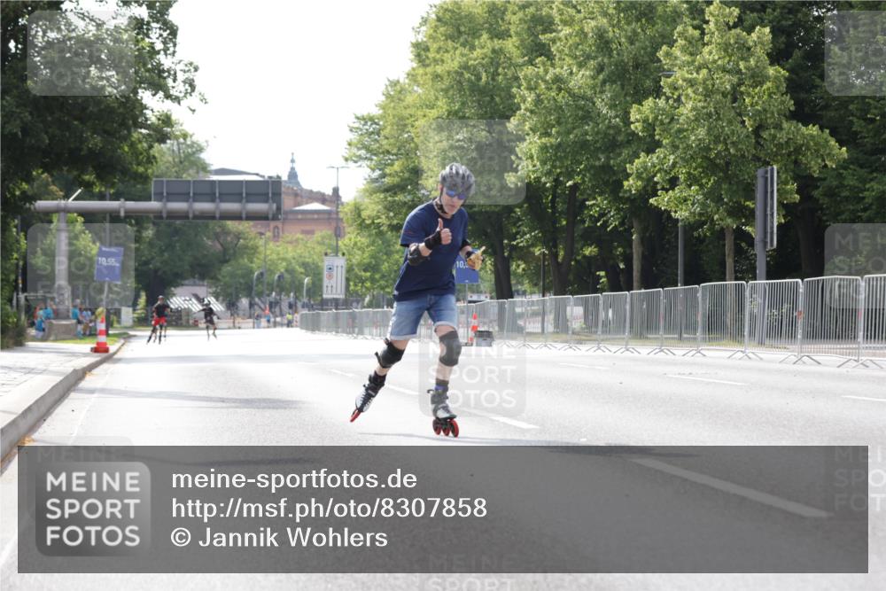 29.06.2025 - hella hamburg halbmarathon Jannik Wohlers http://msf.ph/oto/8307858 29.06.2025 08:57:55 Lombardsbrücke  meine-sportfotos.de