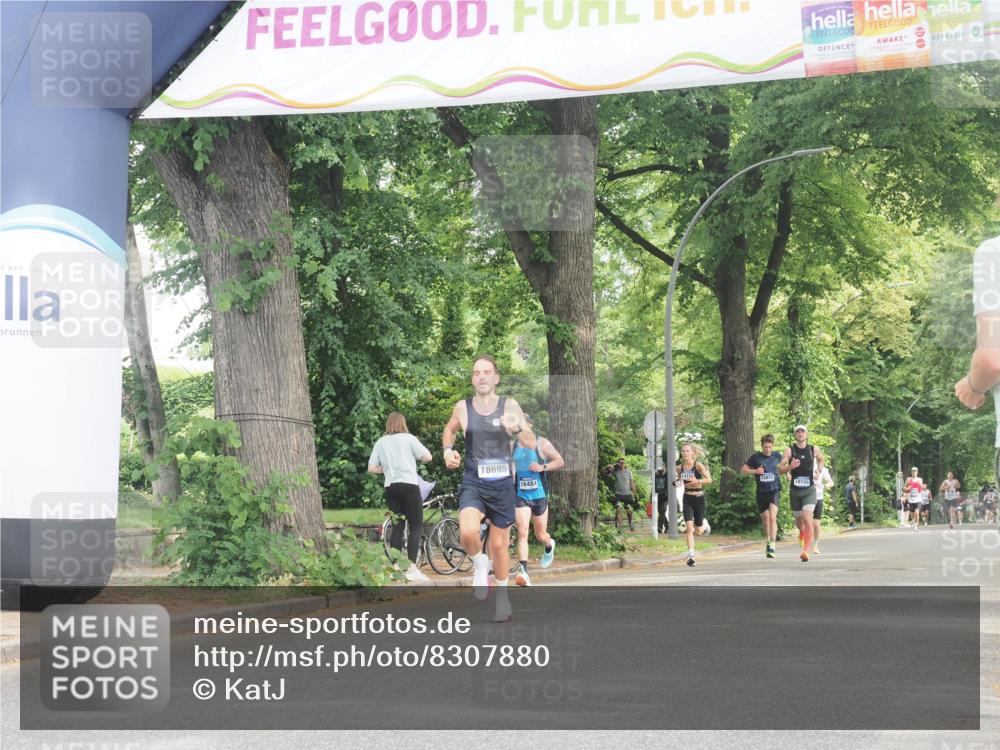 29.06.2025 - hella hamburg halbmarathon KatJ http://msf.ph/oto/8307880 29.06.2025 10:14:55 Zwischen KM18-KM19 5612 meine-sportfotos.de