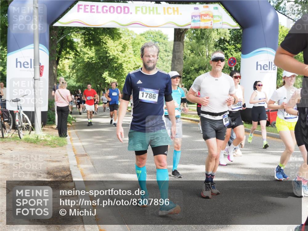 29.06.2025 - hella hamburg halbmarathon MichiJ http://msf.ph/oto/8307896 29.06.2025 11:31:29 Zwischen KM18-KM19 1075, 1786, 2482, 4902, 5268, 5549, 7206, 7429, 7501, 8072, 8073, 11464, 12419, 14002, 15852, 17508, 17945, 18888 meine-sportfotos.de
