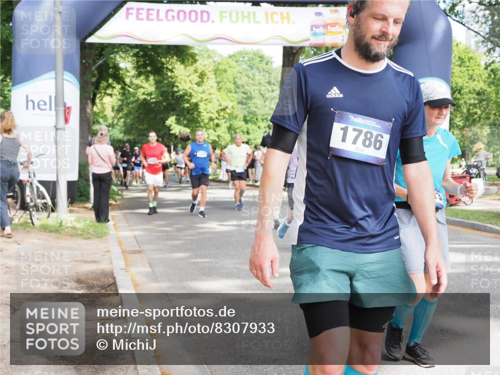29.06.2025 - hella hamburg halbmarathon MichiJ http://msf.ph/oto/8307933 29.06.2025 11:31:30 Zwischen KM18-KM19 1075, 1786, 2151, 4902, 5549, 7303, 7429, 7501, 8072, 8073, 11464, 12419, 14002, 15852, 17508, 17945, 18888 meine-sportfotos.de