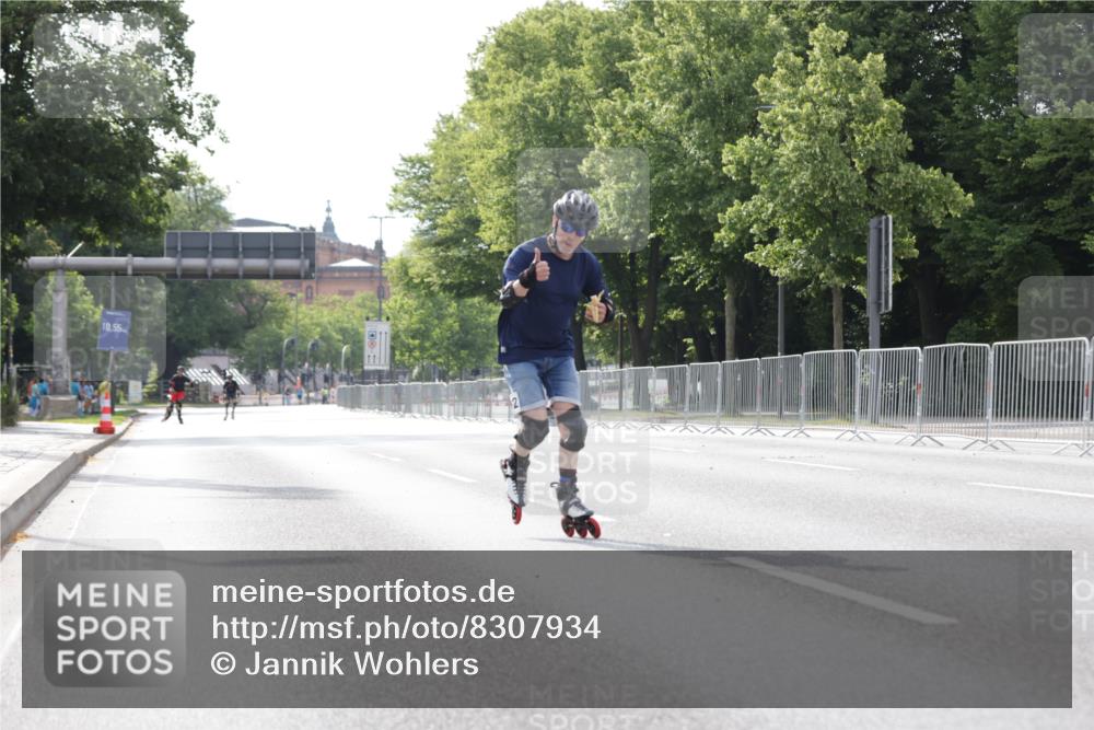 29.06.2025 - hella hamburg halbmarathon Jannik Wohlers http://msf.ph/oto/8307934 29.06.2025 08:57:56 Lombardsbrücke  meine-sportfotos.de
