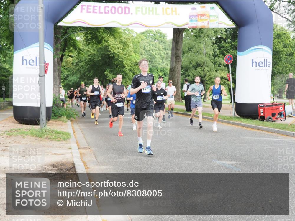 29.06.2025 - hella hamburg halbmarathon MichiJ http://msf.ph/oto/8308005 29.06.2025 10:35:46 Zwischen KM18-KM19 1696, 2839, 2869, 3747, 6009, 9482, 10000, 15735, 16175, 16766 meine-sportfotos.de