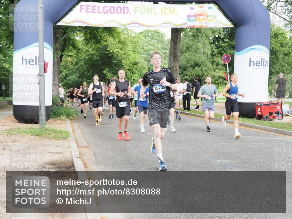 29.06.2025 - hella hamburg halbmarathon MichiJ http://msf.ph/oto/8308088 29.06.2025 10:35:47 Zwischen KM18-KM19 2839, 2869, 2953, 6009, 9482, 10000, 15735, 15784, 16592, 16766 meine-sportfotos.de