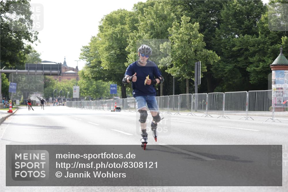 29.06.2025 - hella hamburg halbmarathon Jannik Wohlers http://msf.ph/oto/8308121 29.06.2025 08:57:56 Lombardsbrücke  meine-sportfotos.de