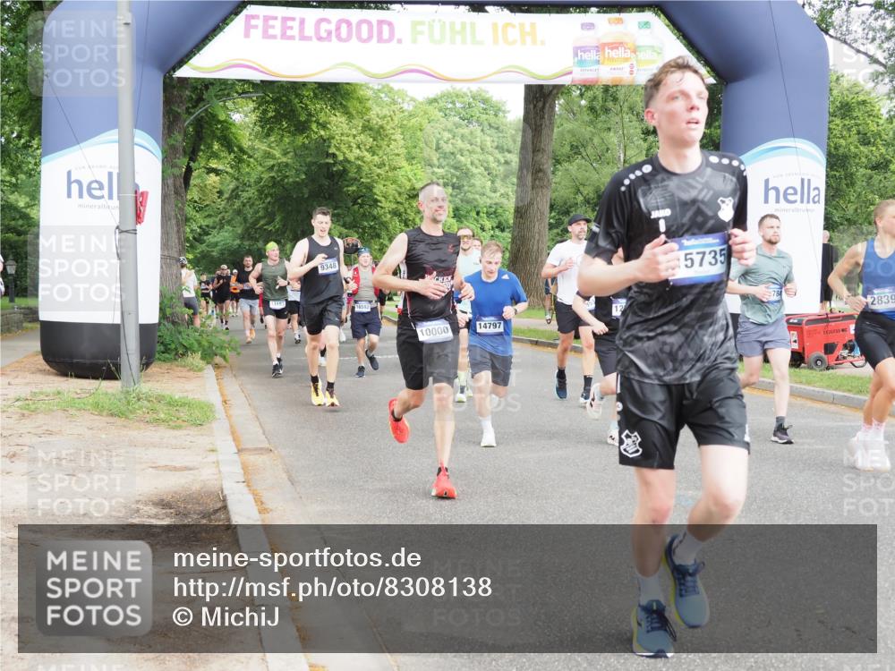 29.06.2025 - hella hamburg halbmarathon MichiJ http://msf.ph/oto/8308138 29.06.2025 10:35:48 Zwischen KM18-KM19 2839, 2869, 2953, 4553, 6009, 9482, 10000, 12549, 14797, 15735, 15784, 16592, 16766, 17915, 18430, 18887 meine-sportfotos.de