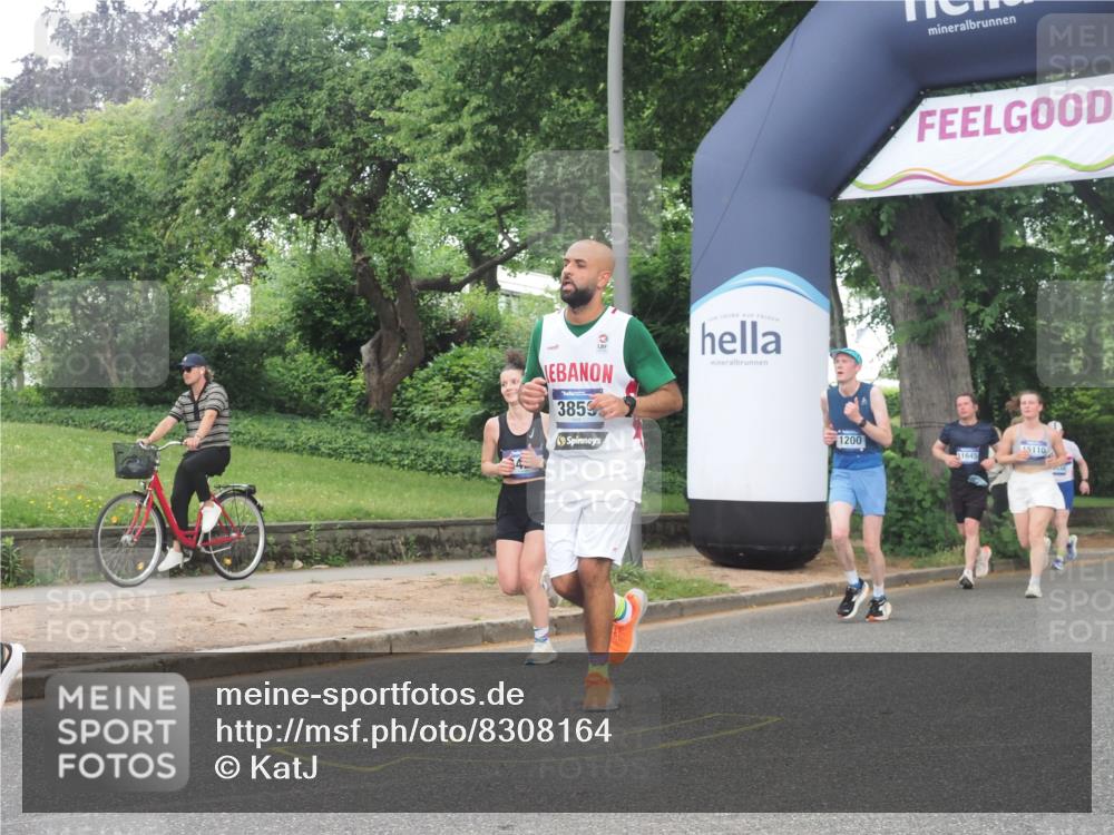 29.06.2025 - hella hamburg halbmarathon KatJ http://msf.ph/oto/8308164 29.06.2025 10:44:16 Zwischen KM18-KM19 1200, 1833, 2025, 2488, 3413, 3859, 4426, 5015, 5134, 5457, 5458, 5728 meine-sportfotos.de