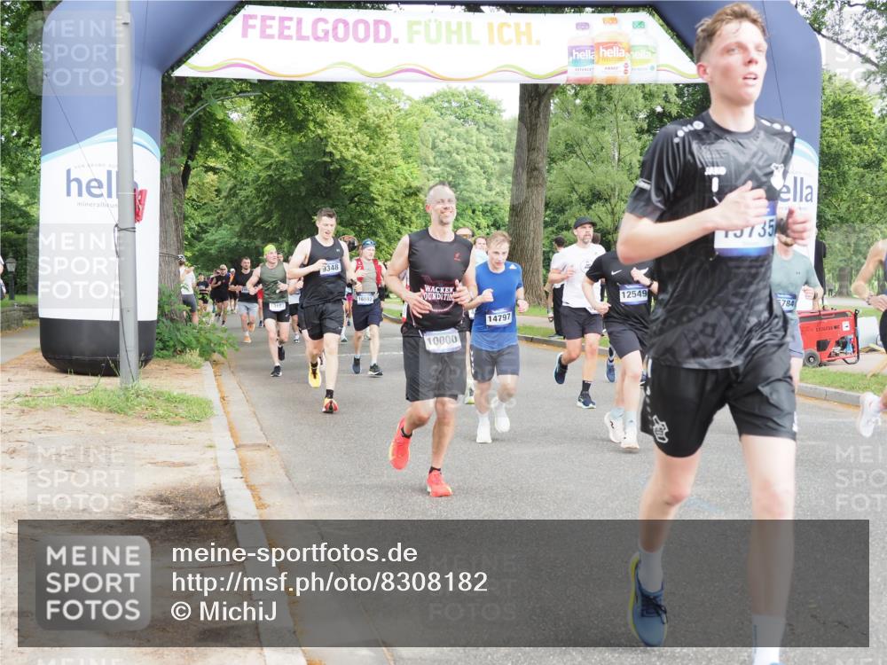 29.06.2025 - hella hamburg halbmarathon MichiJ http://msf.ph/oto/8308182 29.06.2025 10:35:48 Zwischen KM18-KM19 2839, 2869, 2953, 4553, 6009, 9482, 10000, 12549, 14797, 15735, 15784, 16592, 16766, 17915, 18430, 18887 meine-sportfotos.de