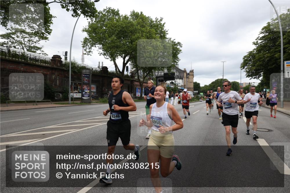 29.06.2025 - hella hamburg halbmarathon Yannick Fuchs http://msf.ph/oto/8308215 29.06.2025 10:50:29 20KM 1583, 1955, 2083, 2741, 3413, 3836, 4152, 4594, 4813, 5418, 5492, 5570, 6399, 6416, 6835, 7037, 7547, 8542, 8652, 8669, 8968, 8996, 9246, 9727, 9884, 9903, 9907, 9934, 10084, 10093, 10665, 11870, 12348, 12440, 12590, 12712, 13394, 13666, 13691, 13750, 14408, 14588, 14678, 14867, 15097, 15407, 15431, 15695, 16008, 16009, 16121, 16620, 16634, 16679, 17268, 17660, 17993, 18719, 18867, 18899, 19091 meine-sportfotos.de