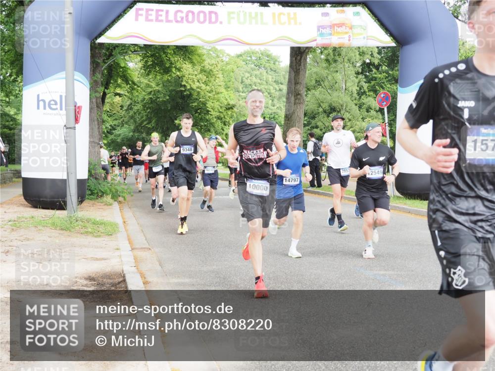 29.06.2025 - hella hamburg halbmarathon MichiJ http://msf.ph/oto/8308220 29.06.2025 10:35:48 Zwischen KM18-KM19 2839, 2869, 2953, 4553, 6009, 9482, 10000, 12549, 14797, 15735, 15784, 16592, 16766, 17915, 18430, 18887 meine-sportfotos.de