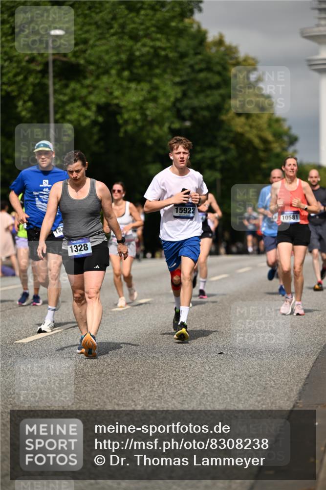 29.06.2025 - hella hamburg halbmarathon Dr. Thomas Lammeyer http://msf.ph/oto/8308238 29.06.2025 10:17:04 Kennedybrücke 1007, 1020, 1051, 1328, 3360, 4187, 4554, 5597, 5598, 6489, 7873, 8115, 8279, 9527, 10581 meine-sportfotos.de