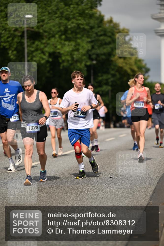 29.06.2025 - hella hamburg halbmarathon Dr. Thomas Lammeyer http://msf.ph/oto/8308312 29.06.2025 10:17:04 Kennedybrücke 1007, 1020, 1051, 1328, 3360, 4187, 4554, 5597, 5598, 6489, 7873, 8115, 8279, 9527, 10581 meine-sportfotos.de