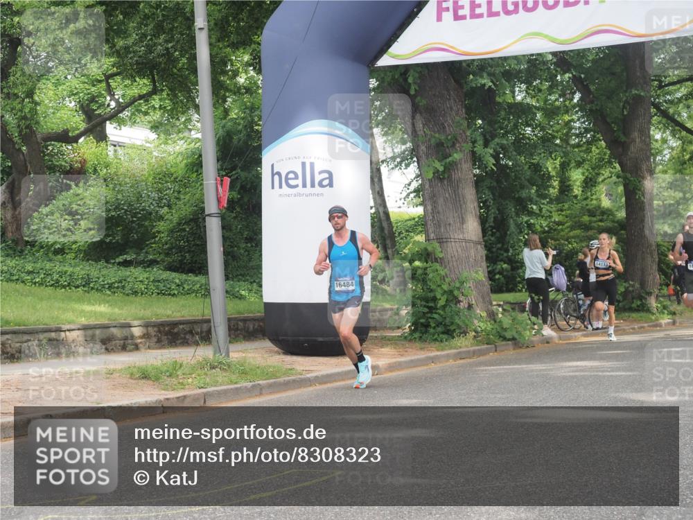 29.06.2025 - hella hamburg halbmarathon KatJ http://msf.ph/oto/8308323 29.06.2025 10:14:58 Zwischen KM18-KM19  meine-sportfotos.de