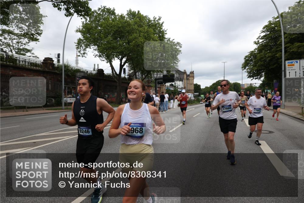 29.06.2025 - hella hamburg halbmarathon Yannick Fuchs http://msf.ph/oto/8308341 29.06.2025 10:50:29 20KM 1583, 1955, 2083, 2741, 3413, 3836, 4152, 4594, 4813, 5418, 5492, 5570, 6399, 6416, 6835, 7037, 7547, 8542, 8652, 8669, 8968, 8996, 9246, 9727, 9884, 9903, 9907, 9934, 10084, 10093, 10665, 11870, 12348, 12440, 12590, 12712, 13394, 13666, 13691, 13750, 14408, 14588, 14678, 14867, 15097, 15407, 15431, 15695, 16008, 16009, 16121, 16620, 16634, 16679, 17268, 17660, 17993, 18719, 18867, 18899, 19091 meine-sportfotos.de