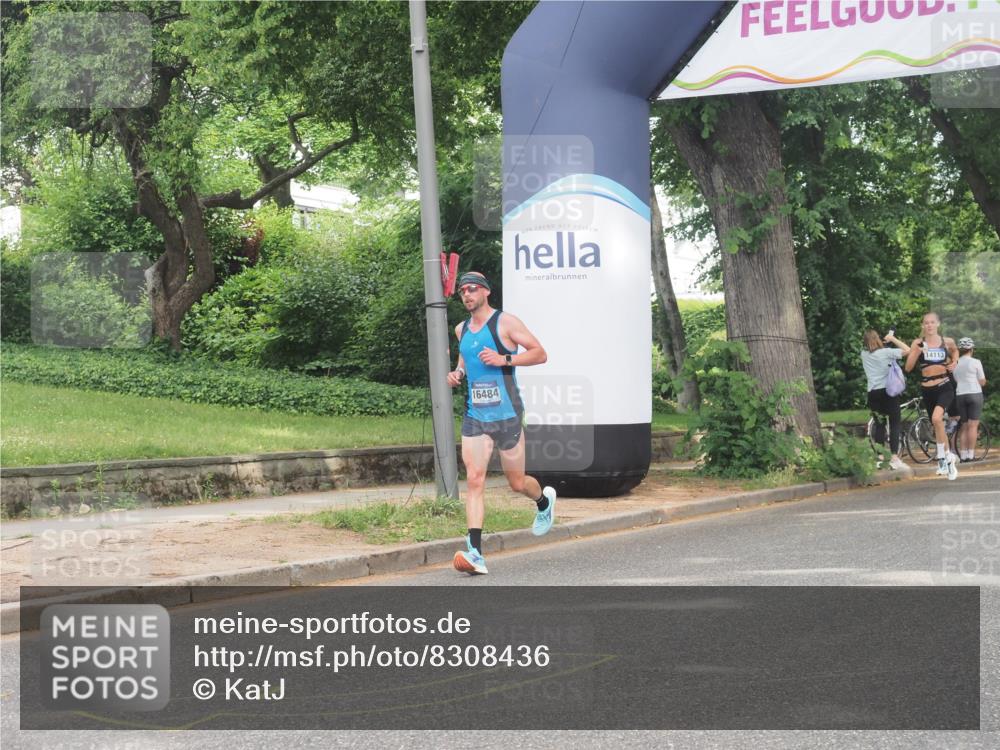 29.06.2025 - hella hamburg halbmarathon KatJ http://msf.ph/oto/8308436 29.06.2025 10:14:58 Zwischen KM18-KM19  meine-sportfotos.de