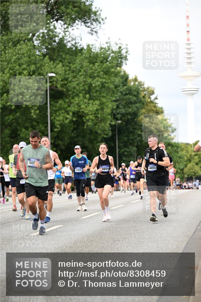 29.06.2025 - hella hamburg halbmarathon Dr. Thomas Lammeyer http://msf.ph/oto/8308459 29.06.2025 10:38:18 Kennedybrücke 1025, 1705, 1764, 1787, 2038, 2276, 2464, 2496, 2510, 2511, 2933, 3340, 3848, 4445, 4824, 4826, 4942, 5096, 5566, 5569, 5691, 6034, 6109, 6364, 6574, 6718, 6727, 7324, 7329, 7565, 7653, 7982, 8202, 8277, 8282, 9094, 9875, 10007, 10048, 10071, 10561, 10564, 11122, 11229, 11338, 11432 meine-sportfotos.de