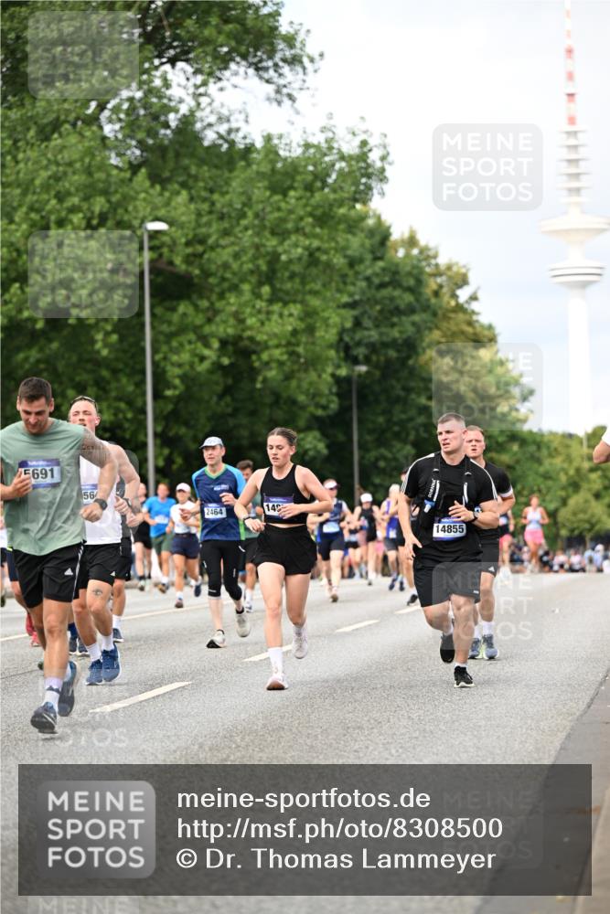 29.06.2025 - hella hamburg halbmarathon Dr. Thomas Lammeyer http://msf.ph/oto/8308500 29.06.2025 10:38:19 Kennedybrücke 1025, 1705, 1764, 1787, 2038, 2276, 2464, 2496, 2510, 2511, 2933, 3340, 3829, 4445, 4824, 4826, 4942, 5096, 5566, 5569, 5691, 6034, 6109, 6364, 6574, 6718, 6727, 7324, 7329, 7565, 7653, 7982, 8202, 8277, 8282, 9094, 9875, 10007, 10048, 10071, 10561, 10564, 11122, 11229, 11338, 11432 meine-sportfotos.de