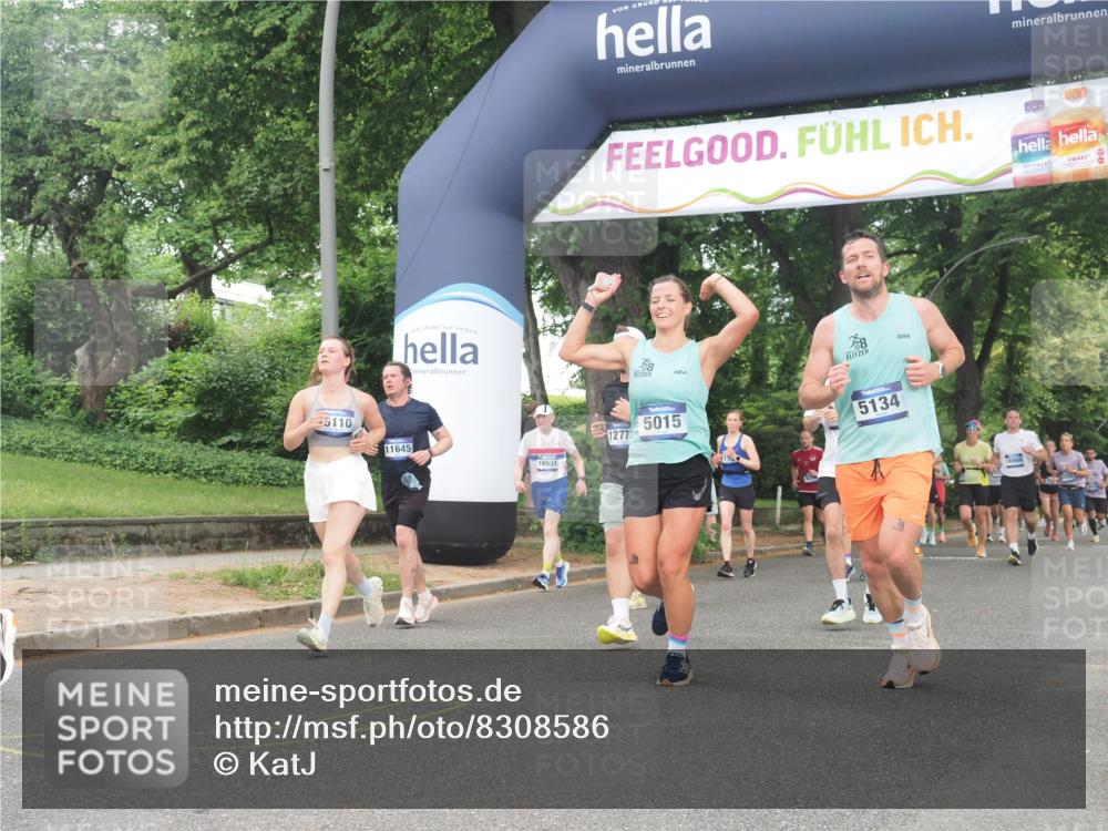29.06.2025 - hella hamburg halbmarathon KatJ http://msf.ph/oto/8308586 29.06.2025 10:44:18 Zwischen KM18-KM19 1200, 2488, 3413, 3859, 4426, 5015, 5134, 5457, 5458, 5728 meine-sportfotos.de