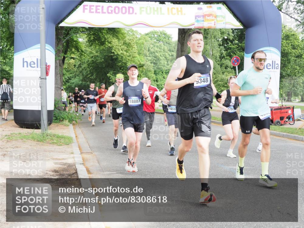 29.06.2025 - hella hamburg halbmarathon MichiJ http://msf.ph/oto/8308618 29.06.2025 10:35:50 Zwischen KM18-KM19 2708, 2839, 2869, 2953, 4553, 6009, 9348, 10000, 11211, 12549, 14797, 15735, 15784, 16592, 17915, 18430, 18887 meine-sportfotos.de