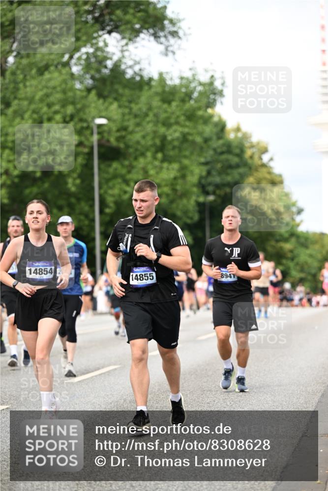 29.06.2025 - hella hamburg halbmarathon Dr. Thomas Lammeyer http://msf.ph/oto/8308628 29.06.2025 10:38:21 Kennedybrücke 1025, 1705, 1764, 1787, 2038, 2276, 2464, 2496, 2510, 2511, 2933, 3829, 4445, 4479, 4824, 4826, 4942, 5096, 5566, 5569, 5691, 6034, 6109, 6574, 6718, 6727, 7324, 7329, 7565, 8202, 8277, 8282, 9094, 9514, 9875, 10007, 10048, 10071, 10561, 10564, 11122, 11229, 11338, 11432 meine-sportfotos.de