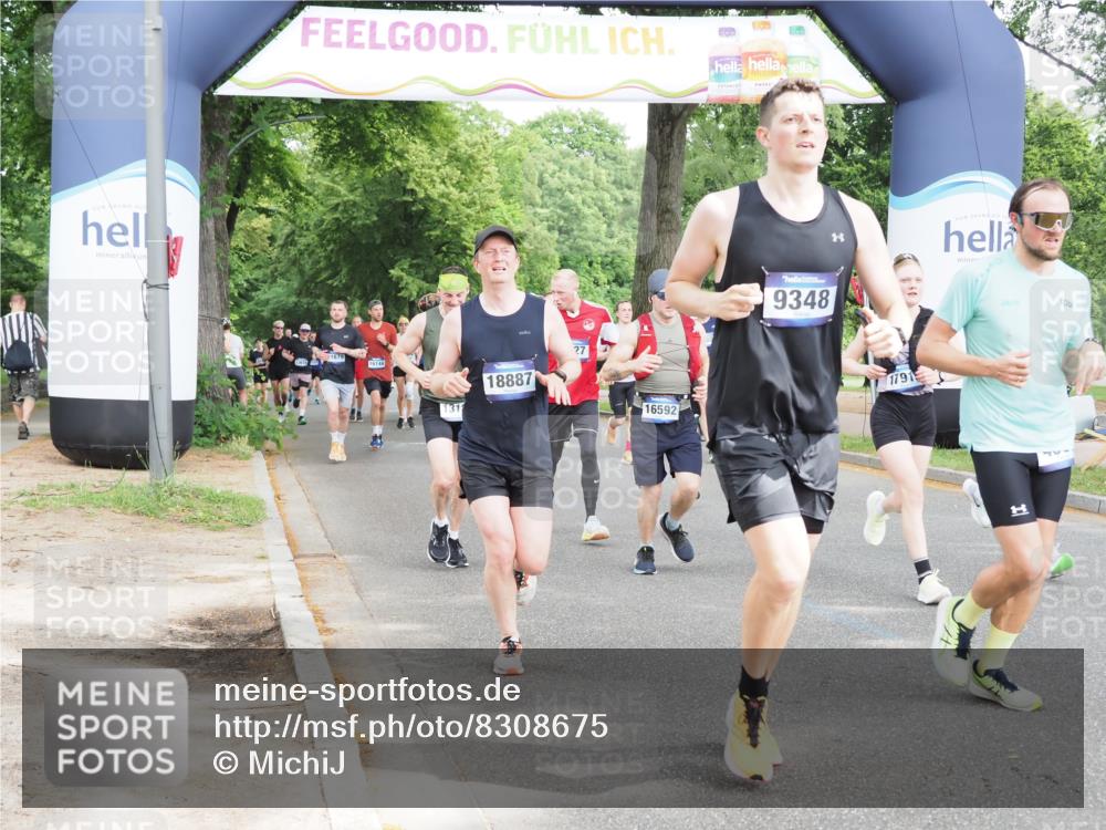 29.06.2025 - hella hamburg halbmarathon MichiJ http://msf.ph/oto/8308675 29.06.2025 10:35:51 Zwischen KM18-KM19 1884, 2708, 2839, 2869, 2953, 4324, 4553, 6009, 9348, 10000, 11211, 12549, 13183, 14797, 15735, 15784, 16592, 17007, 17172, 17915, 18430, 18887 meine-sportfotos.de