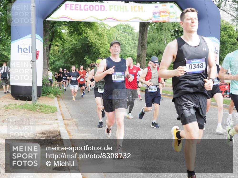 29.06.2025 - hella hamburg halbmarathon MichiJ http://msf.ph/oto/8308732 29.06.2025 10:35:51 Zwischen KM18-KM19 1884, 2708, 2839, 2869, 2953, 4324, 4553, 6009, 9348, 10000, 11211, 12549, 13183, 14797, 15735, 15784, 16592, 17007, 17172, 17915, 18430, 18887 meine-sportfotos.de