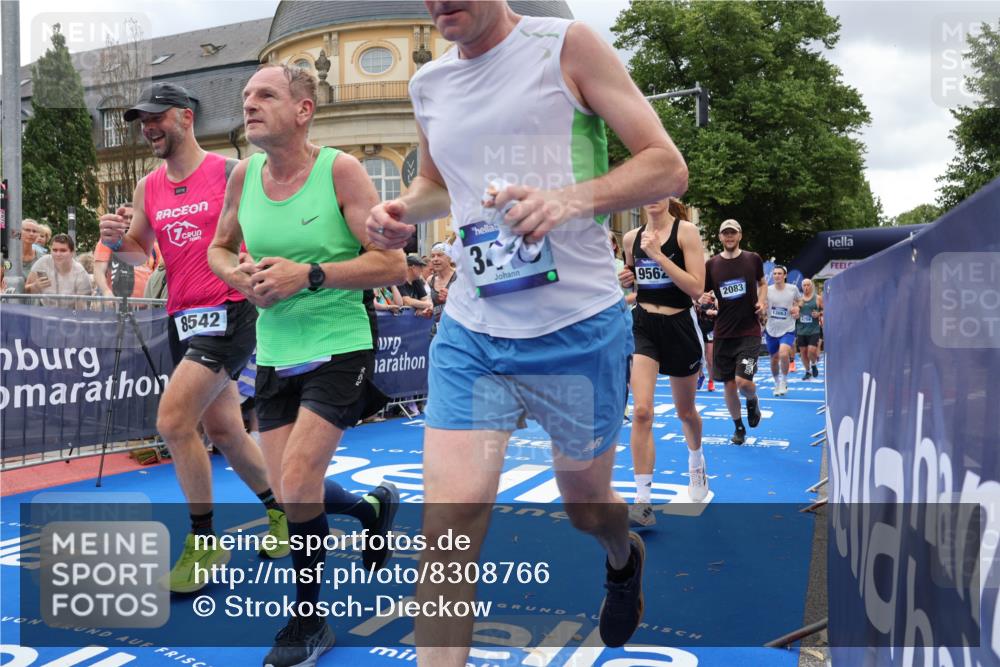 29.06.2025 - hella hamburg halbmarathon Strokosch-Dieckow http://msf.ph/oto/8308766 29.06.2025 10:56:36 Ziel 1583, 2083, 3413, 4152, 5721, 5744, 6416, 6759, 7037, 7646, 8311, 8542, 8652, 8744, 8996, 9488, 9562, 10093, 11083, 11870, 12509, 13863, 14369, 15134, 15145, 15407, 15712, 16043, 16121, 16261, 17259, 17268, 18340, 18634, 18746, 18835, 18899, 19120 meine-sportfotos.de
