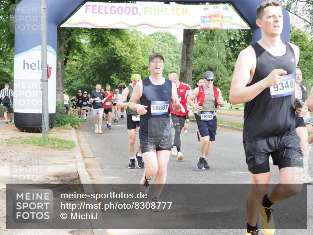 29.06.2025 - hella hamburg halbmarathon MichiJ http://msf.ph/oto/8308777 29.06.2025 10:35:51 Zwischen KM18-KM19 1884, 2708, 2839, 2869, 2953, 4324, 4553, 6009, 9348, 10000, 11211, 12549, 13183, 14797, 15735, 15784, 16592, 17007, 17172, 17915, 18430, 18887 meine-sportfotos.de