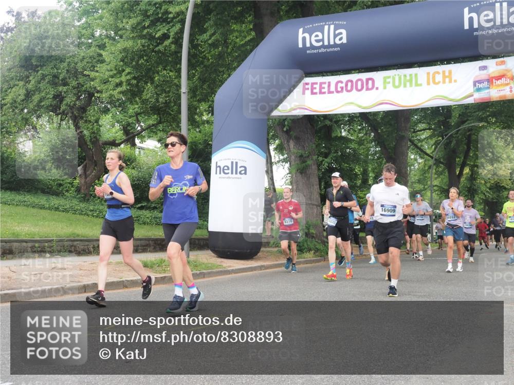 29.06.2025 - hella hamburg halbmarathon KatJ http://msf.ph/oto/8308893 29.06.2025 10:44:21 Zwischen KM18-KM19 1200, 3859, 4426, 5015, 5134, 5391, 5457, 5728, 6892, 7159 meine-sportfotos.de