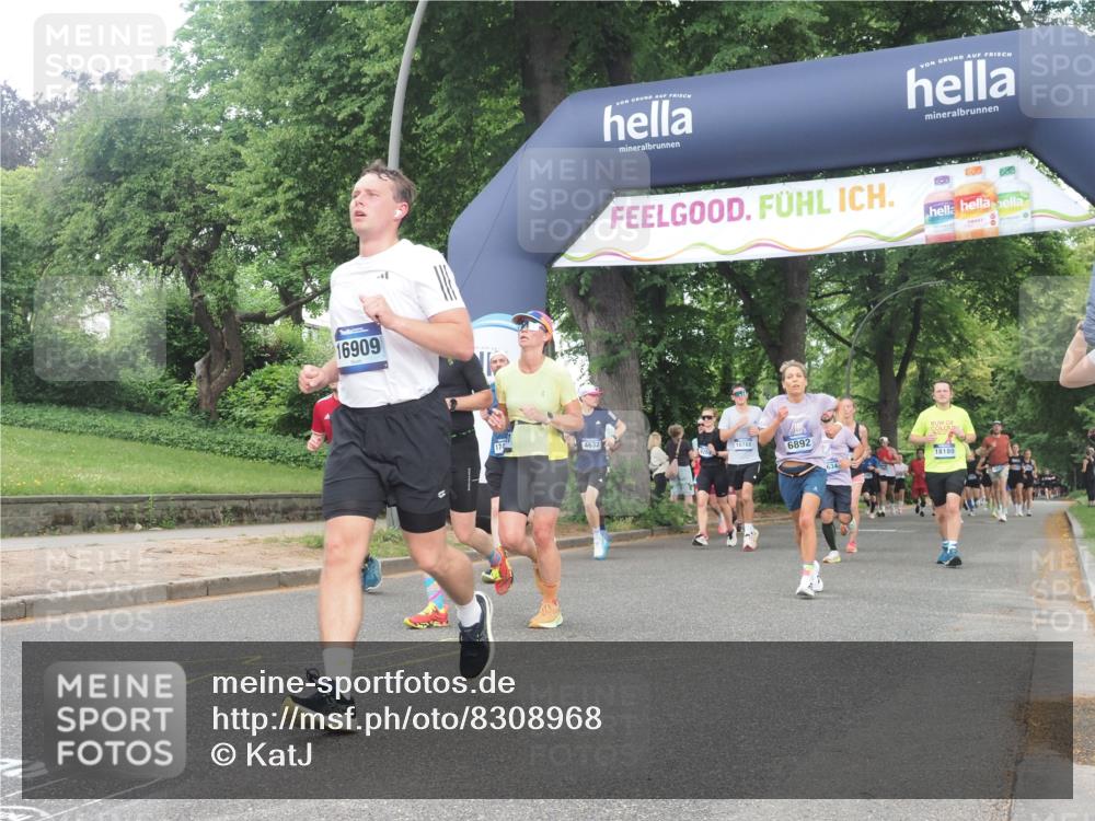 29.06.2025 - hella hamburg halbmarathon KatJ http://msf.ph/oto/8308968 29.06.2025 10:44:23 Zwischen KM18-KM19 2652, 3575, 4632, 5015, 5134, 5391, 6892, 7159 meine-sportfotos.de