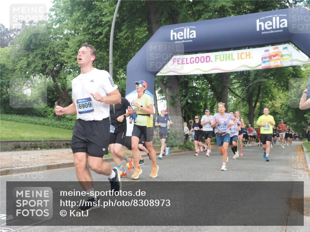 29.06.2025 - hella hamburg halbmarathon KatJ http://msf.ph/oto/8308973 29.06.2025 10:44:23 Zwischen KM18-KM19 2652, 3575, 4632, 5015, 5134, 5391, 6892, 7159 meine-sportfotos.de