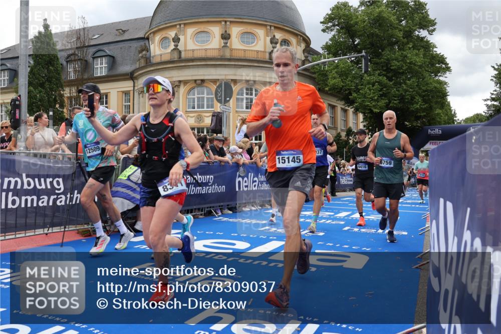 29.06.2025 - hella hamburg halbmarathon Strokosch-Dieckow http://msf.ph/oto/8309037 29.06.2025 10:56:39 Ziel 2083, 3413, 3836, 4152, 5721, 6416, 6759, 7037, 7646, 8311, 8542, 8652, 8744, 8825, 8996, 9488, 9562, 11083, 11870, 12509, 13863, 14369, 14461, 15134, 15145, 15431, 15712, 16043, 16121, 17133, 17259, 18340, 18634, 18899, 19120 meine-sportfotos.de