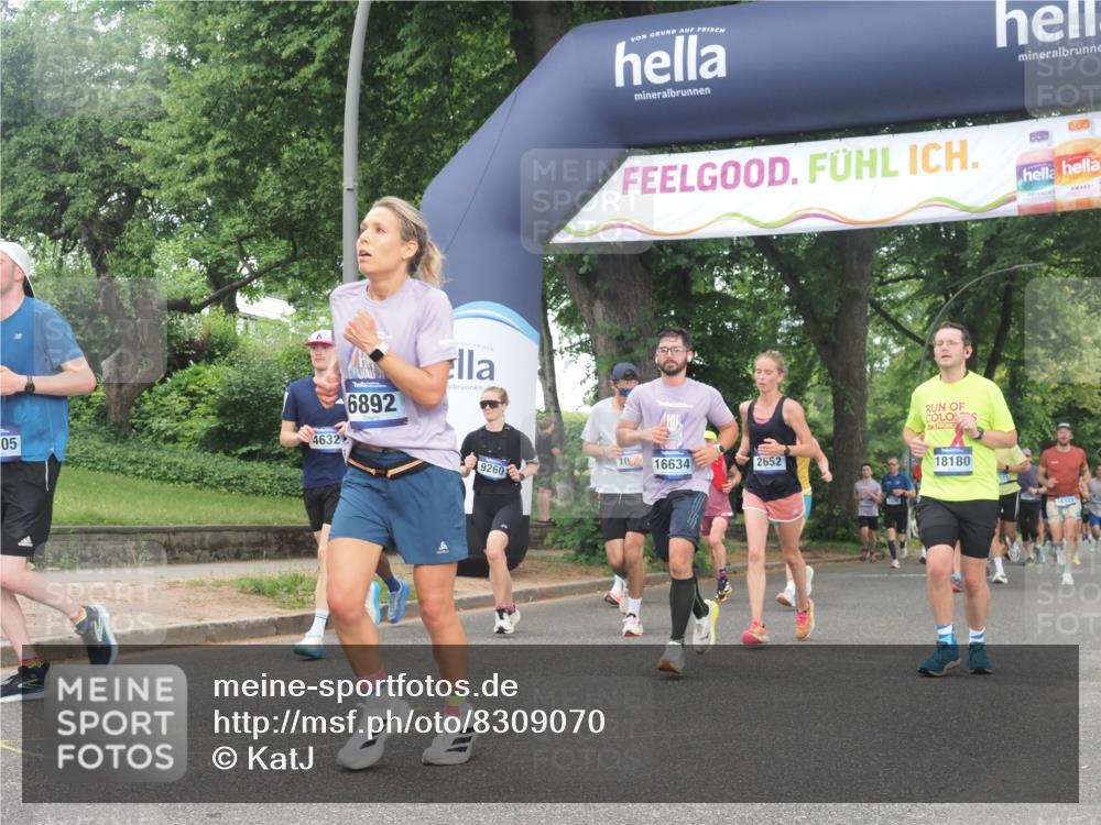 29.06.2025 - hella hamburg halbmarathon KatJ http://msf.ph/oto/8309070 29.06.2025 10:44:25 Zwischen KM18-KM19 2652, 2656, 3575, 4632, 5391, 6892, 7159 meine-sportfotos.de