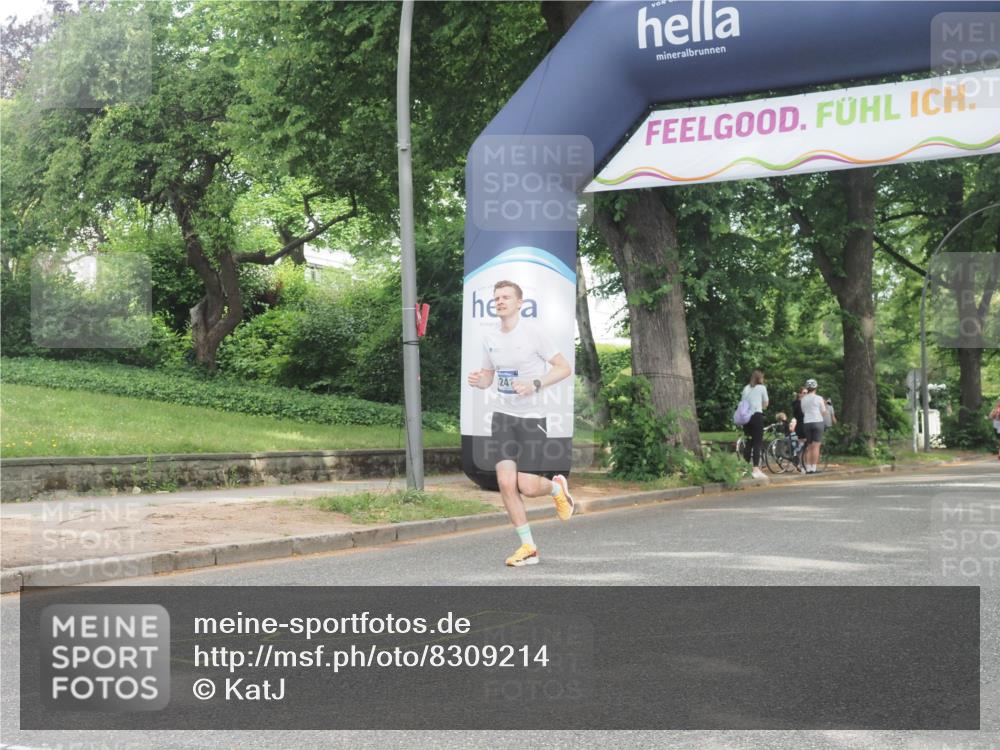 29.06.2025 - hella hamburg halbmarathon KatJ http://msf.ph/oto/8309214 29.06.2025 10:15:03 Zwischen KM18-KM19 1241 meine-sportfotos.de