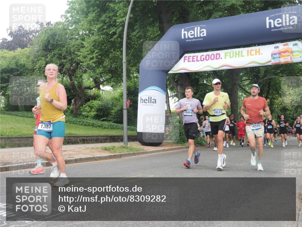 29.06.2025 - hella hamburg halbmarathon KatJ http://msf.ph/oto/8309282 29.06.2025 10:44:28 Zwischen KM18-KM19 1387, 2652, 2656, 3575, 4632, 5391, 6892, 7159 meine-sportfotos.de