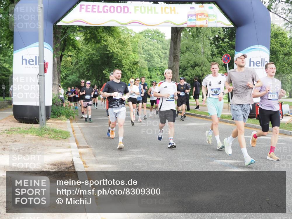 29.06.2025 - hella hamburg halbmarathon MichiJ http://msf.ph/oto/8309300 29.06.2025 10:35:53 Zwischen KM18-KM19 1460, 1884, 2708, 2839, 2953, 4324, 4553, 8234, 8927, 9348, 10000, 11211, 12549, 13183, 14797, 15784, 16592, 17007, 17172, 17915, 18430, 18887 meine-sportfotos.de