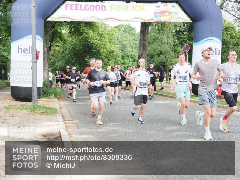 29.06.2025 - hella hamburg halbmarathon MichiJ http://msf.ph/oto/8309336 29.06.2025 10:35:53 Zwischen KM18-KM19 1460, 1884, 2708, 2839, 2953, 4324, 4553, 8234, 8927, 9348, 10000, 11211, 12549, 13183, 14797, 15784, 16592, 17007, 17172, 17915, 18430, 18887 meine-sportfotos.de