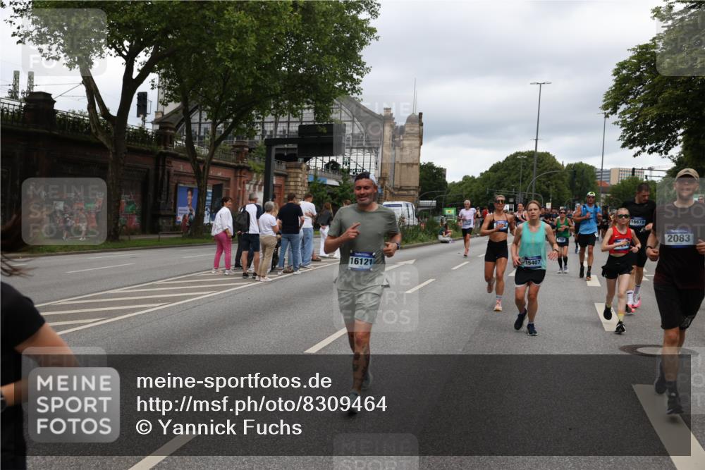 29.06.2025 - hella hamburg halbmarathon Yannick Fuchs http://msf.ph/oto/8309464 29.06.2025 10:50:32 20KM 1583, 1955, 2083, 2741, 3413, 3836, 4152, 5418, 5492, 5570, 6399, 6416, 6835, 7037, 7547, 7716, 8393, 8542, 8652, 8669, 8968, 8996, 9246, 9488, 9727, 9884, 9903, 9907, 9934, 10084, 10093, 10665, 11083, 11212, 12348, 12440, 12523, 12590, 12712, 13394, 13666, 13691, 13750, 14139, 14408, 14588, 14678, 14867, 15097, 15407, 15431, 15695, 16121, 16620, 16634, 16679, 17268, 17660, 17993, 18208, 18652, 18719, 18867, 18899, 19091 meine-sportfotos.de