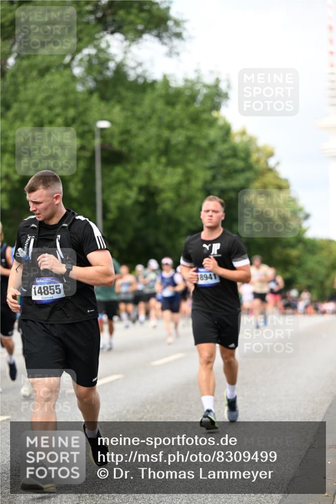 29.06.2025 - hella hamburg halbmarathon Dr. Thomas Lammeyer http://msf.ph/oto/8309499 29.06.2025 10:38:22 Kennedybrücke 1025, 1705, 1764, 1787, 2038, 2276, 2464, 2496, 2510, 2511, 2933, 3145, 3829, 4445, 4479, 4824, 4826, 4942, 5096, 5566, 5569, 5691, 6034, 6109, 6574, 6718, 6727, 7324, 7329, 7565, 8202, 8277, 8282, 9094, 9514, 9875, 10007, 10071, 10561, 10564, 11122, 11338, 11432 meine-sportfotos.de